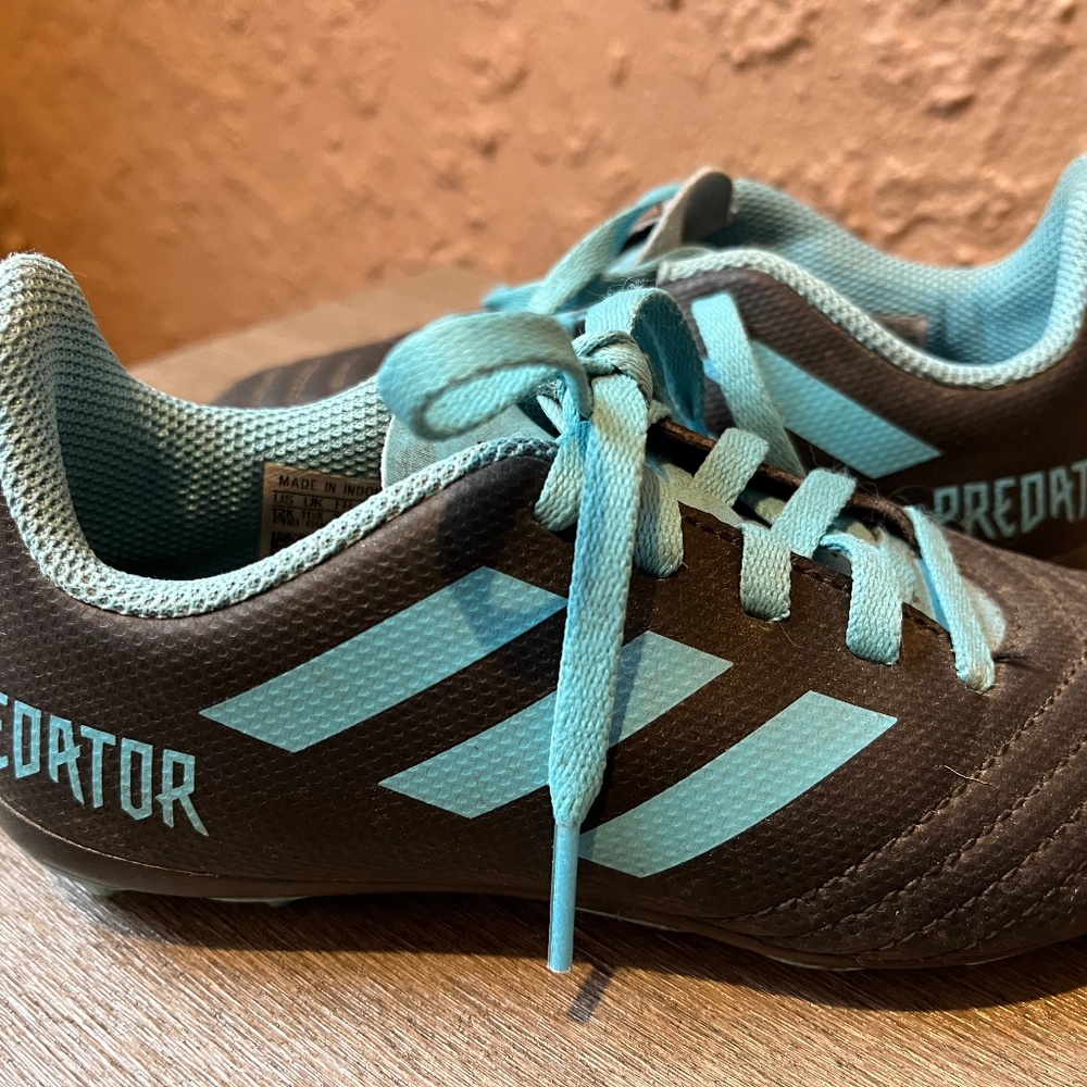 Adidas Predator kids soccer cleats